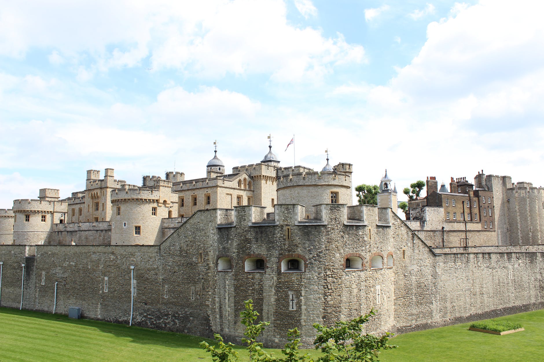 the tower of london in the united kingdom